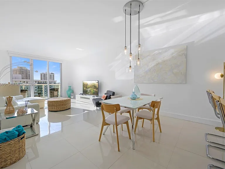 19370 Collins Ave #Penthouse 14 — Photo 4