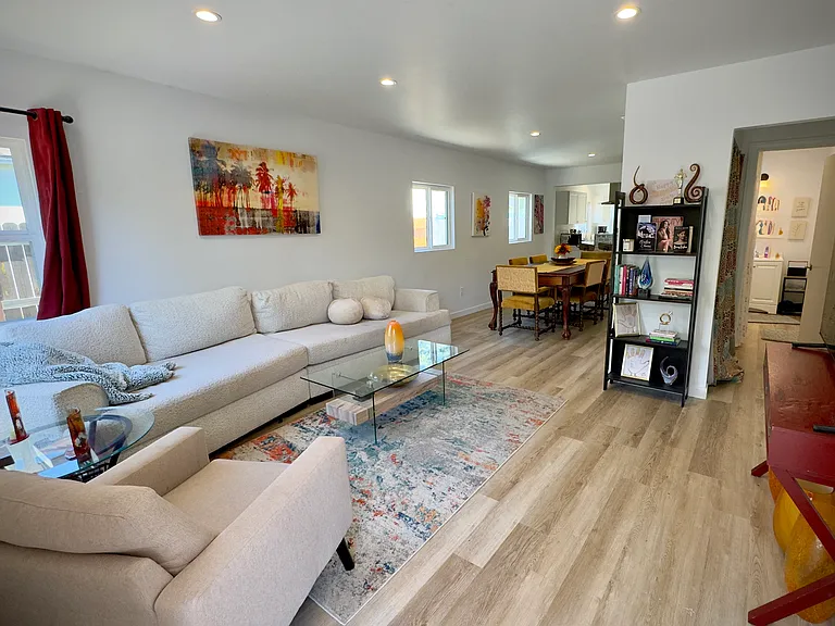 13845 Moorpark St — Photo 6