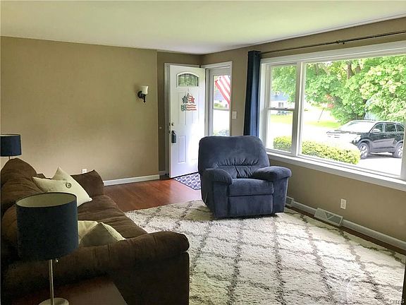 5th image of 309 Sherwood Dr