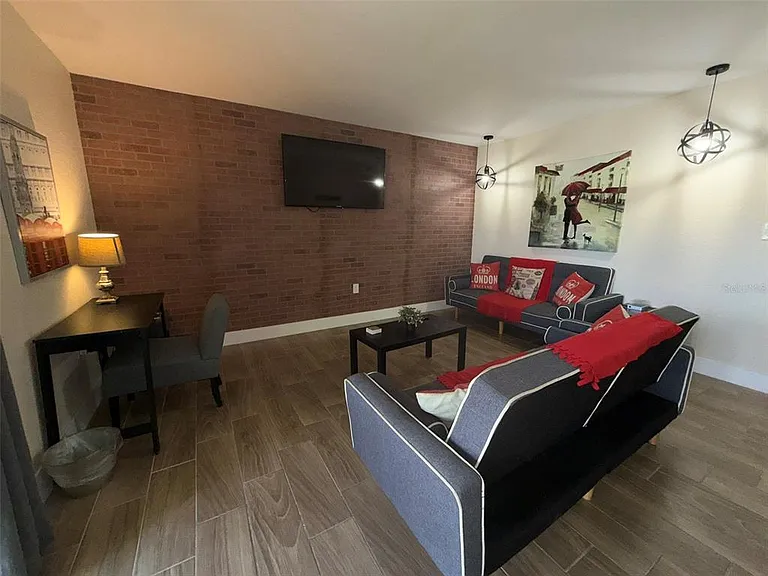 4807 S Texas Ave #4807D — Photo 4