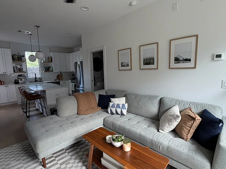 1140 Webberville Rd #3 — Photo 4