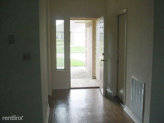 Brenna109door