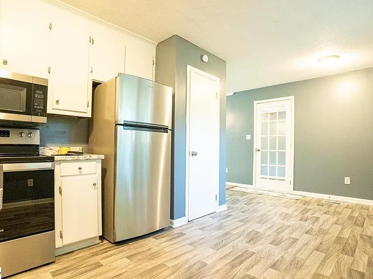 215 Orchard Cir — Photo 11