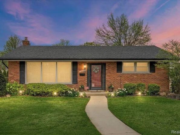 35428 Hathaway St, Livonia, MI 48150