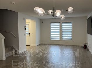 2171 52nd St SW UNIT 1, Edmonton, AB T6X 1Z7
