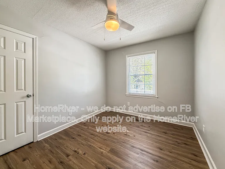 2408 Hart St — Photo 14