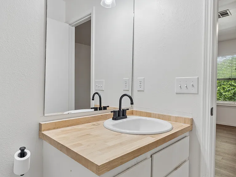 2700 E Shoreridge Ave #2700 — Photo 26