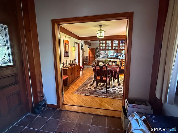 5th image of 8 Ivy Road