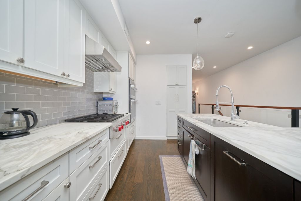 2 BR in Harlem