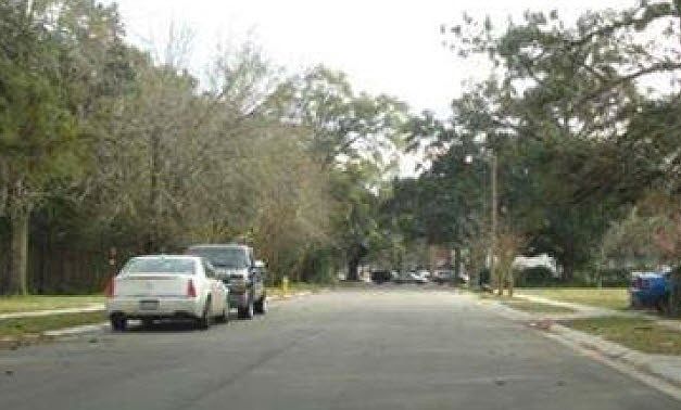 2nd image of 255 Del Barco Dr