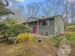 154 Spring Valley Dr, East Greenwich, RI 02818