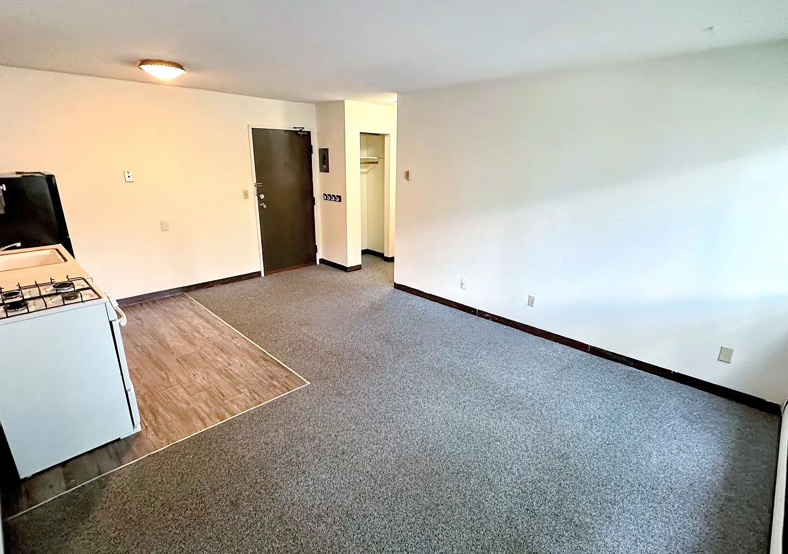 615 Ontario Street SE — Photo 4