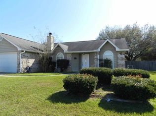 5737 Dove Dr, Pace, FL 32571