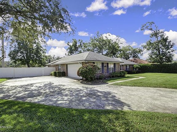 3rd image of 3798 S CATHEDRAL OAKS Place