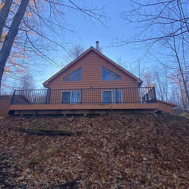 10020 Eagle Lake Rd, Iron River, WI 54847 | MLS #6093592 ...