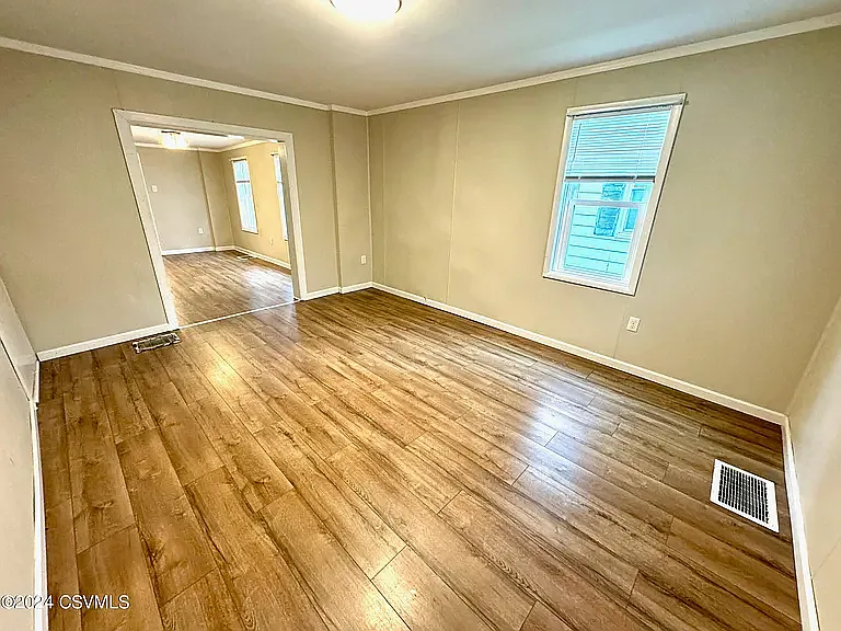 1014 Tucker St — Photo 13