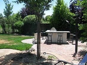 4th image of 2561 Clubhouse Dr W