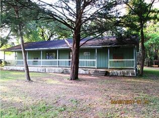 442 Chipola Ave, Wewahitchka, FL 32465