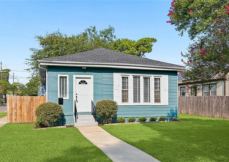 1st image of 5100 Demontluzin St