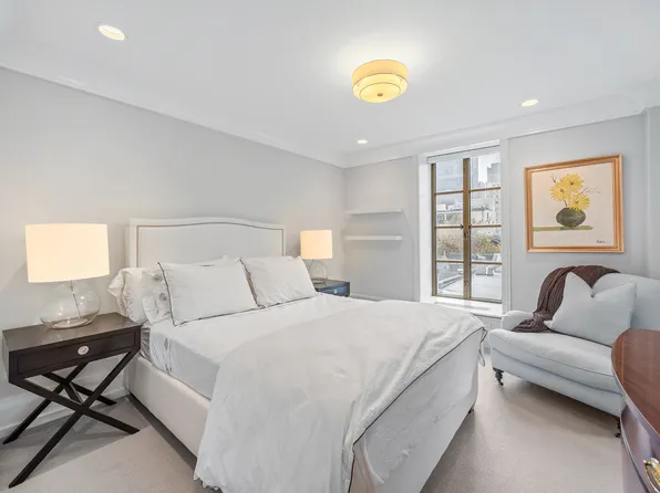 140 East 63rd Street image 12 of 22