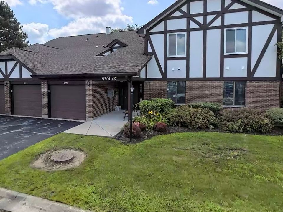 1st image of 9207 Montgomery Dr #132