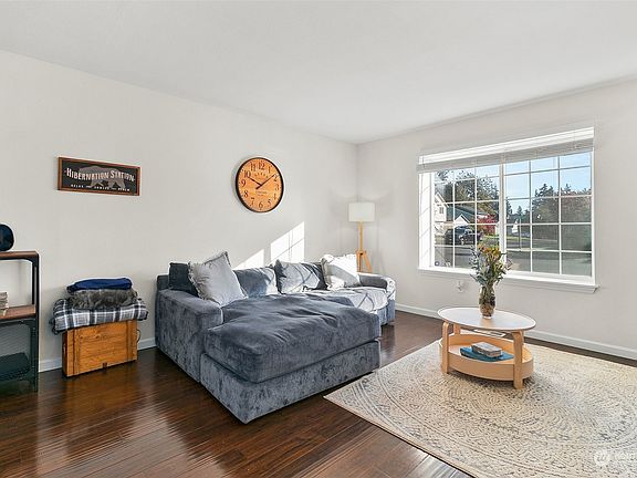 5th image of 18706 12th Avenue Ct E