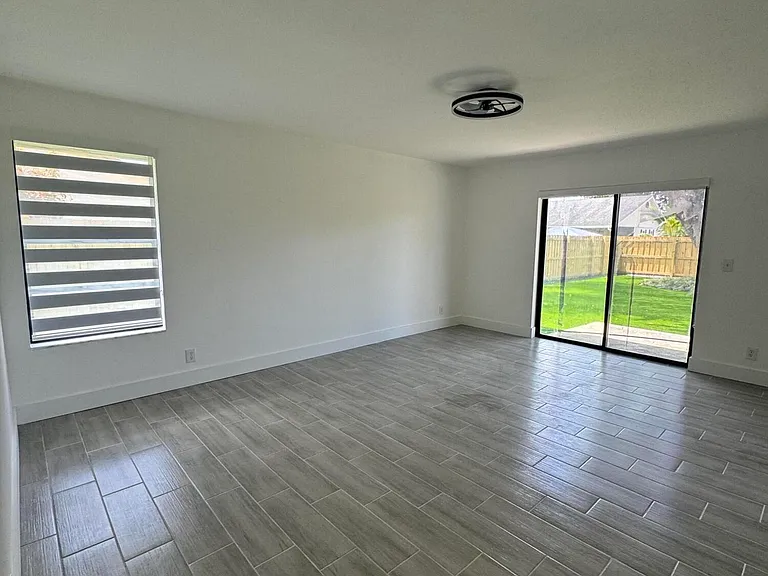 158 Cordoba Cir — Photo 6