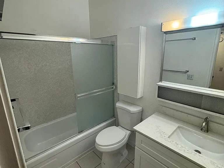 1422 Drake Dr. — Photo 7