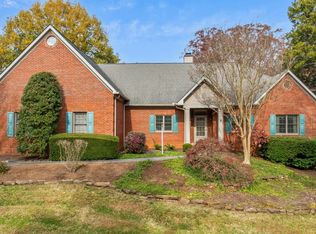 7107 Rotherwood Dr, Knoxville, TN 37919