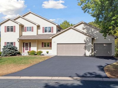 787 Golden Meadow Rd, Eagan, MN, 55123