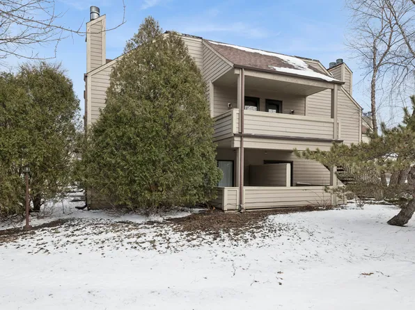 2930 Frontenac St Unit 207, North Chicago, IL 60064