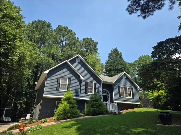 102 Thomas Dr, Dallas, GA 30157