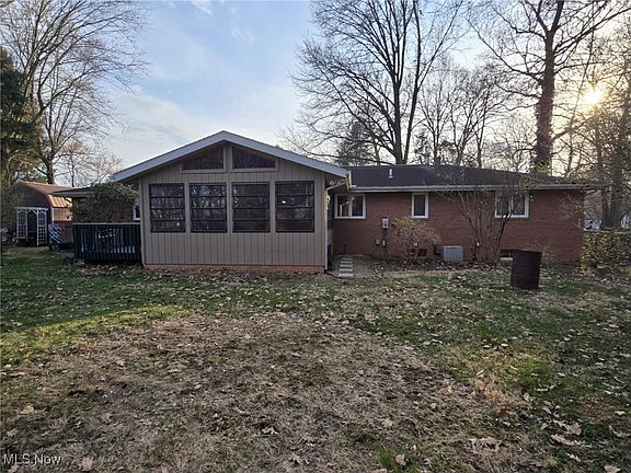5th image of 2000 Forest Park Dr