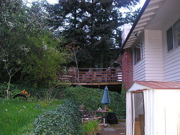 lower patio, upper deck