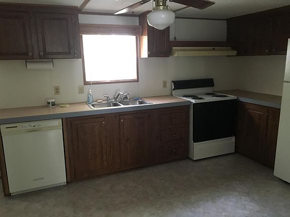 4th image of 814 Waddell Dr