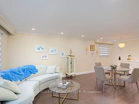 5th image of 304 Roywood Cres