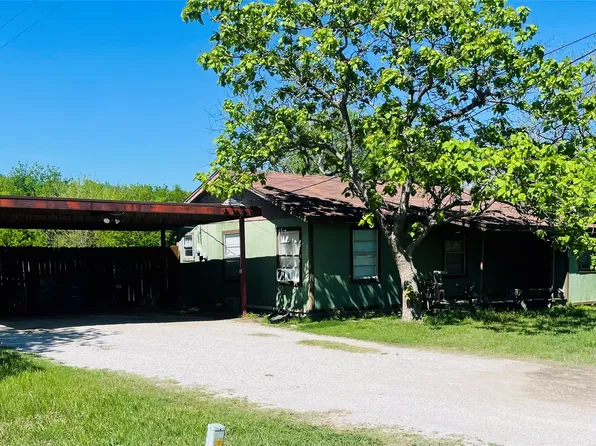 1402 Avenue J, Cisco, TX 76437