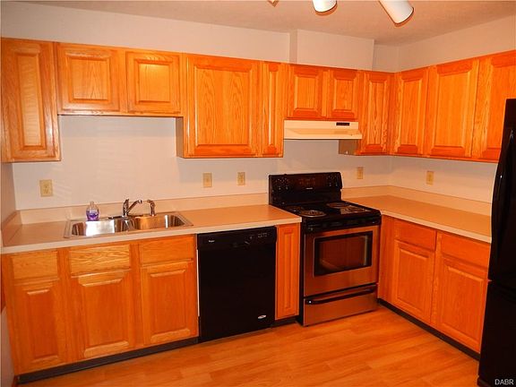 4th image of 615 Thornburg Pl