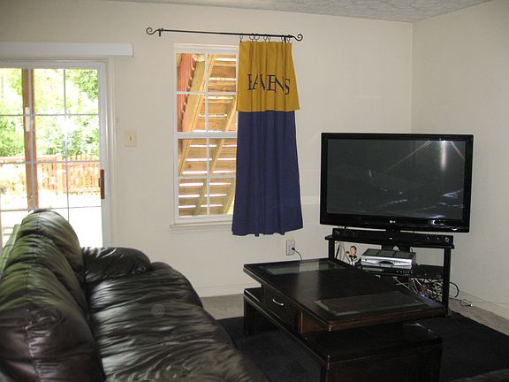 4th image of 937 Pirates Ct