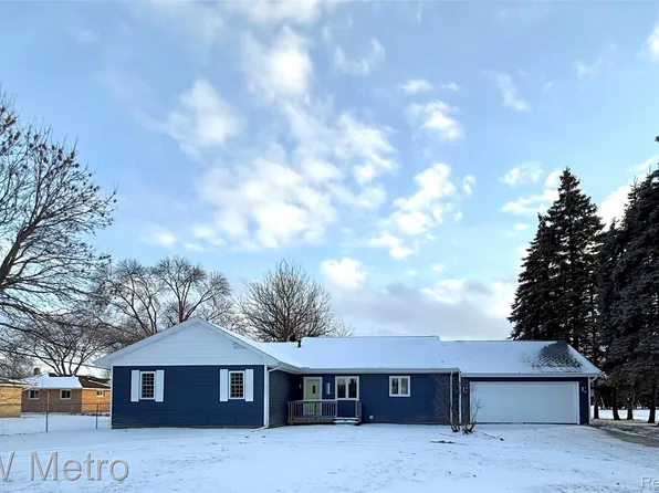 3675 Dale Rd, Saginaw, MI 48603