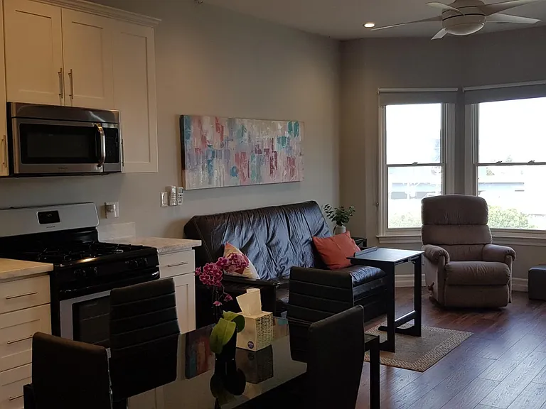 204 Valencia St #5 — Photo 3