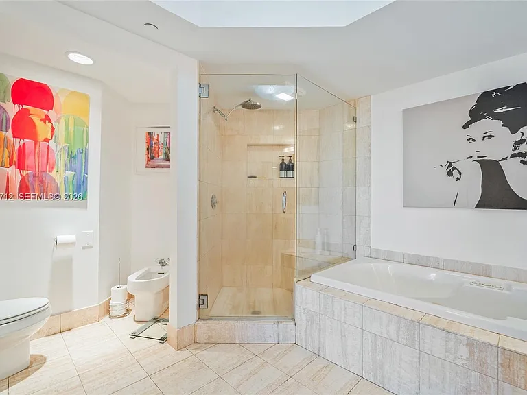 21205 Yacht Club Dr #805 — Photo 20