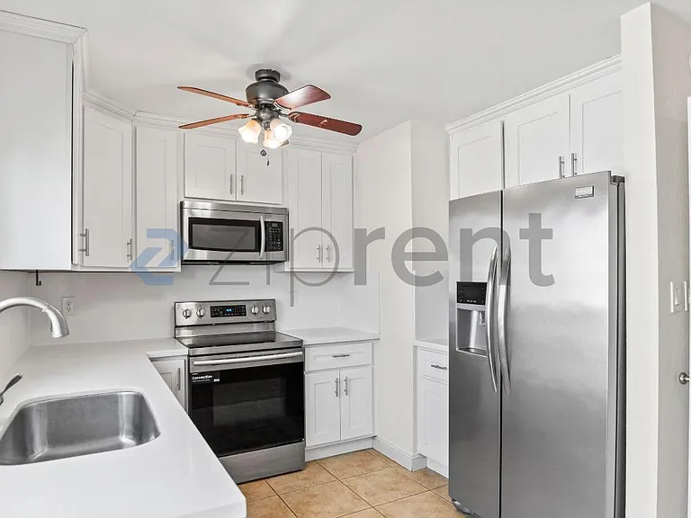 38551 Royal Ann Cmn — Photo 12