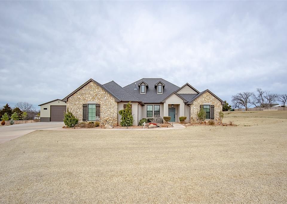 1st image of 10198 Woodland Way