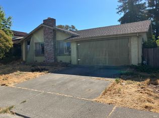 1108 Gumwood Ln, Petaluma, CA 94954