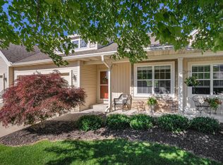 162 Gemstone Ln #34, Holland, MI 49423