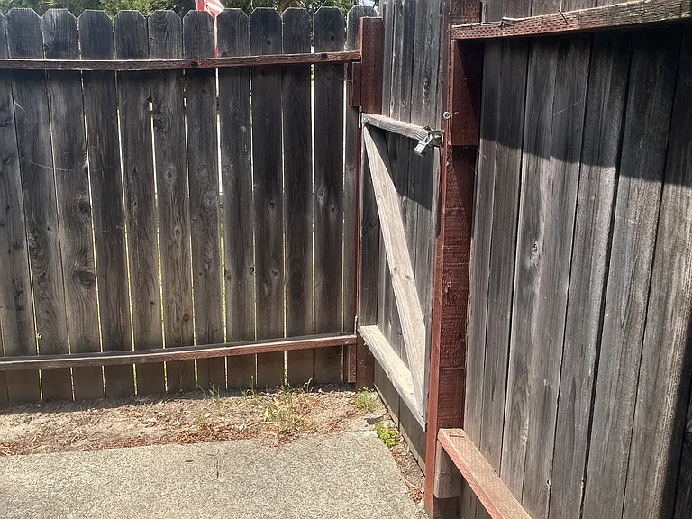4600 Myrtle Ave — Photo 12