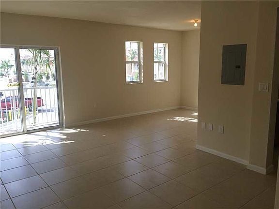 5th image of 8960 NW 97th Ave APT 209