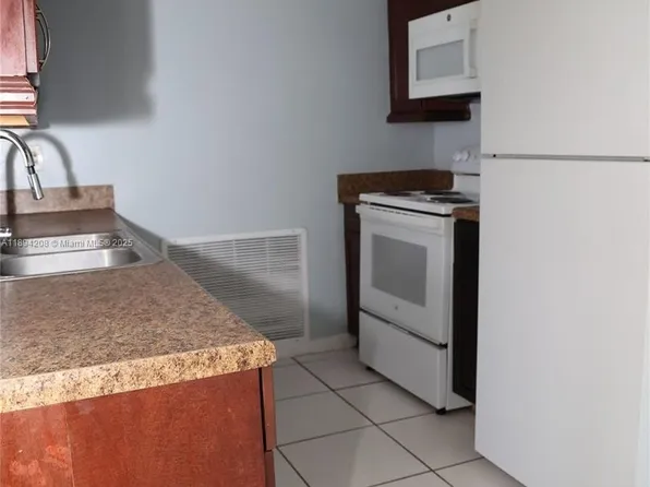 15130 Jackson St, Miami, FL 33176