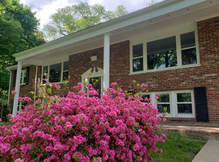 6 Howland St APT 4, Middleboro, MA 02346